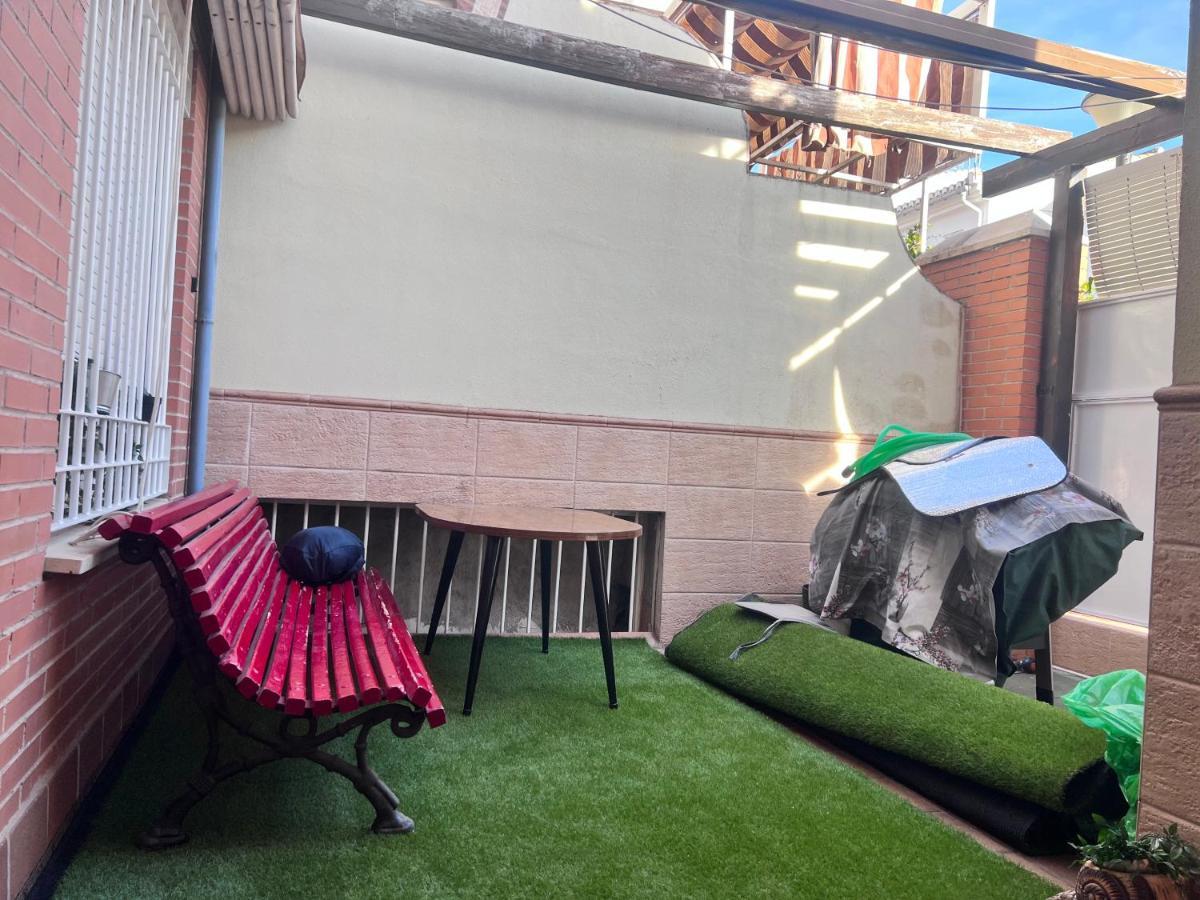 Апартаменти Casa Ideal Familias Y Grupos Con Balcones Exterior Soleada Patios Cerca Alhambra, Sierra Nevada, Rio Genil, Lancha Del Genil, Parque Llano Y Reloj Del Sol Con Barbacoas, Campo De Futbol, Circuito Gimnasia Гранада Екстер'єр фото