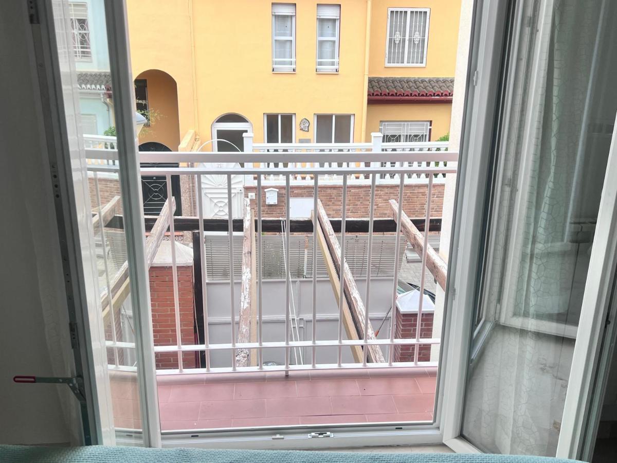Апартаменти Casa Ideal Familias Y Grupos Con Balcones Exterior Soleada Patios Cerca Alhambra, Sierra Nevada, Rio Genil, Lancha Del Genil, Parque Llano Y Reloj Del Sol Con Barbacoas, Campo De Futbol, Circuito Gimnasia Гранада Екстер'єр фото