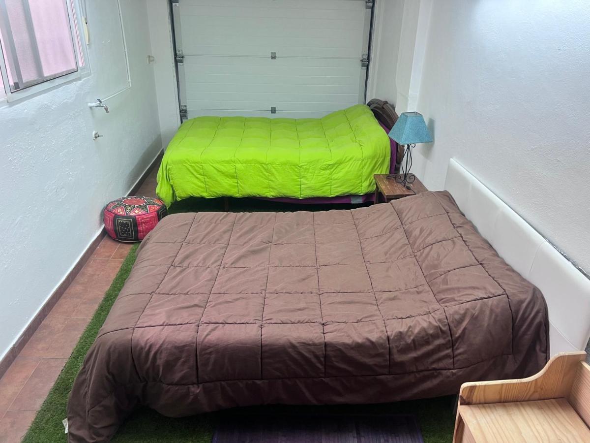 Апартаменти Casa Ideal Familias Y Grupos Con Balcones Exterior Soleada Patios Cerca Alhambra, Sierra Nevada, Rio Genil, Lancha Del Genil, Parque Llano Y Reloj Del Sol Con Barbacoas, Campo De Futbol, Circuito Gimnasia Гранада Екстер'єр фото