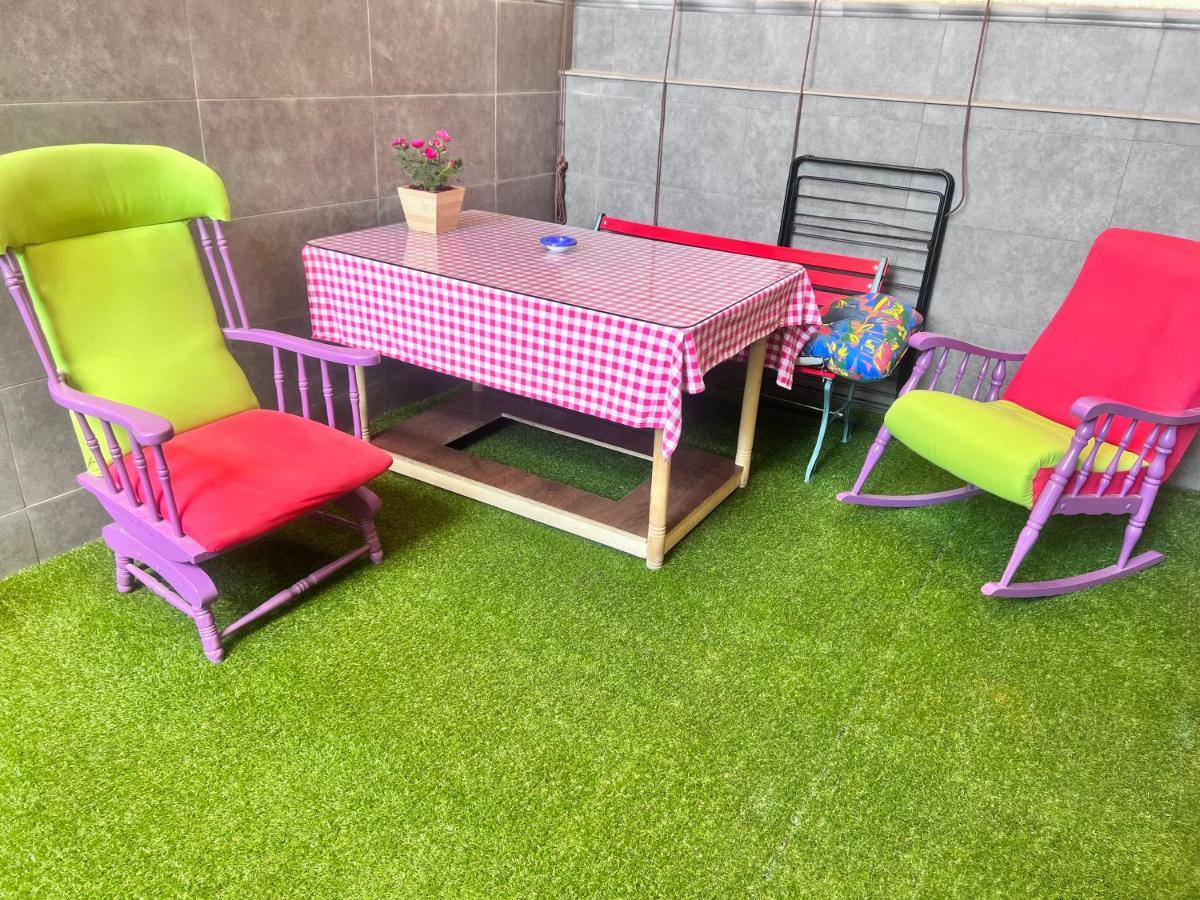 Апартаменти Casa Ideal Familias Y Grupos Con Balcones Exterior Soleada Patios Cerca Alhambra, Sierra Nevada, Rio Genil, Lancha Del Genil, Parque Llano Y Reloj Del Sol Con Barbacoas, Campo De Futbol, Circuito Gimnasia Гранада Екстер'єр фото