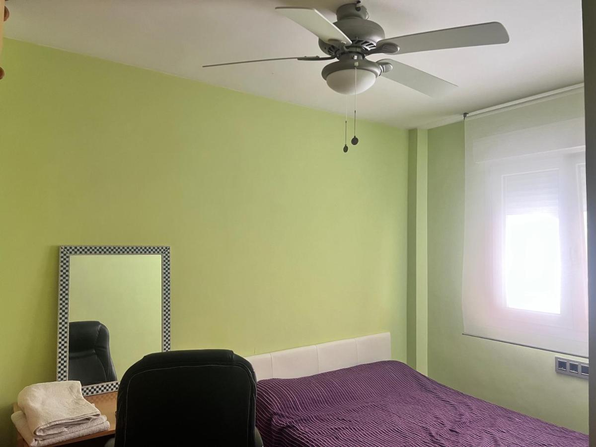 Апартаменти Casa Ideal Familias Y Grupos Con Balcones Exterior Soleada Patios Cerca Alhambra, Sierra Nevada, Rio Genil, Lancha Del Genil, Parque Llano Y Reloj Del Sol Con Barbacoas, Campo De Futbol, Circuito Gimnasia Гранада Екстер'єр фото