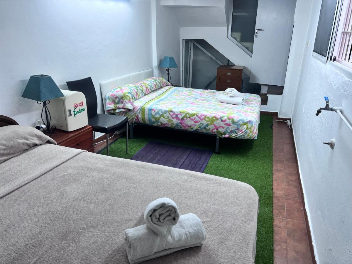 Апартаменти Casa Ideal Familias Y Grupos Con Balcones Exterior Soleada Patios Cerca Alhambra, Sierra Nevada, Rio Genil, Lancha Del Genil, Parque Llano Y Reloj Del Sol Con Barbacoas, Campo De Futbol, Circuito Gimnasia Гранада Екстер'єр фото
